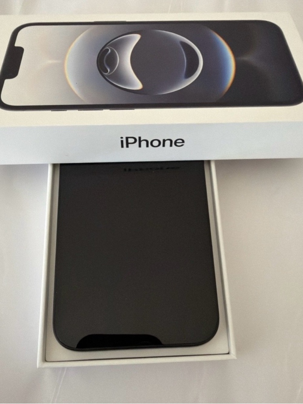 Apple iPhone 16e-Black